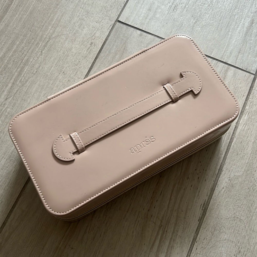 apres nail package
